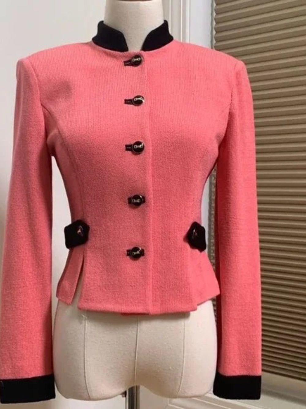 Sophisticated St. John Tailored Passion Pink & Black Blazer - Picture 2 of 8